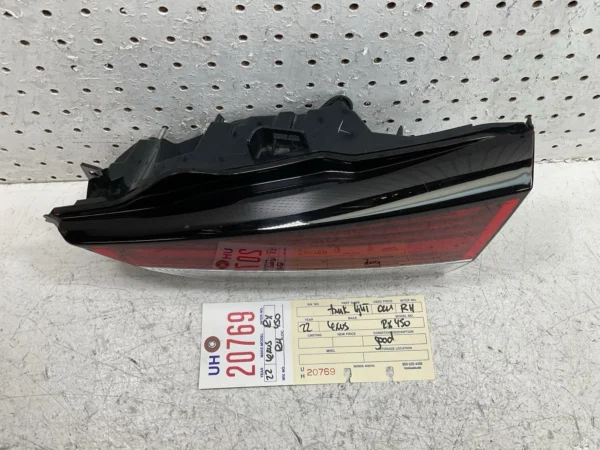 Lexus RX350 Passenger Side Trunk Light